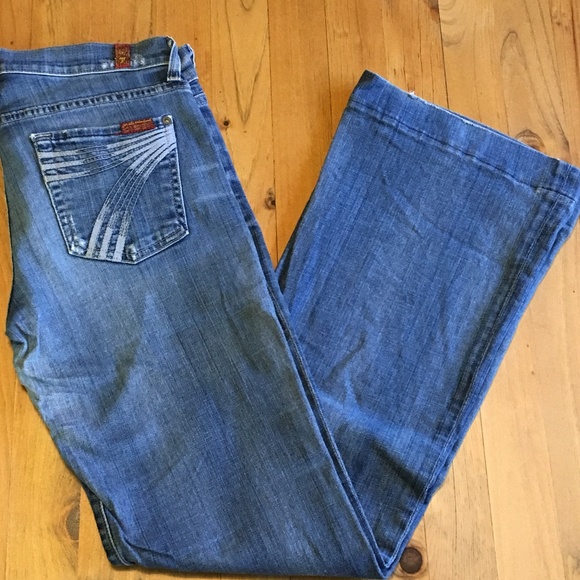 7 For All Mankind - Dojo's Size 30 - Picture 3 of 5